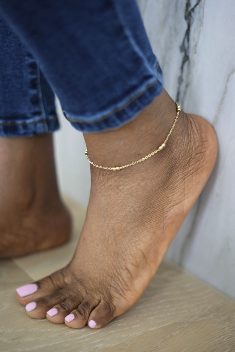 Beaded Dainty Anklet: Gold