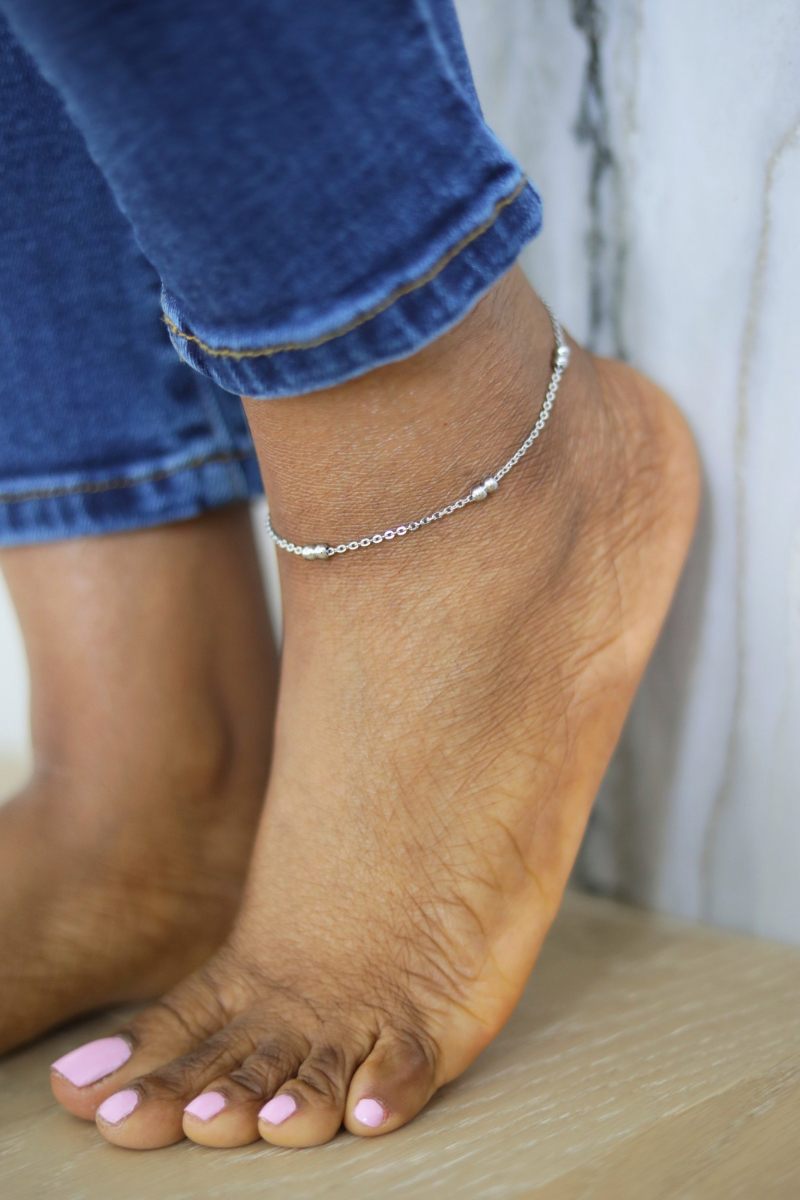Beaded Dainty Anklet: Silver