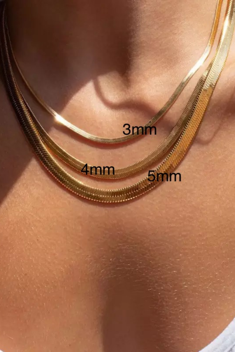 Lily Necklace